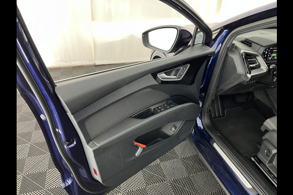 Audi Q4 e-tron 40 Advanced edition 77 kWh [ 3-Fase ] {SOH-92%} (INCL.BTW) Aut.*HEAT-PUMP | NAVI-FULLMAP | MATRIX-LED | KEYLESS | AUDI-SOUND |  DIGI-COCKPIT | DAB | CARPLAY | HEATED-SPORTSEATS | PRIVACYGLASS | CRUISE | 19''ALU*