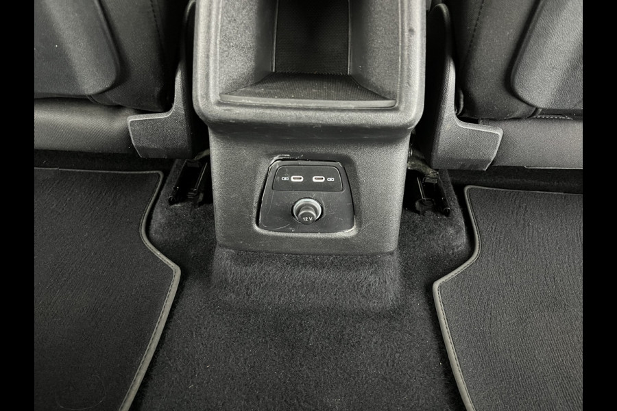 Audi Q4 e-tron 40 Advanced edition 77 kWh [ 3-Fase ] {SOH-92%} (INCL.BTW) Aut.*HEAT-PUMP | NAVI-FULLMAP | MATRIX-LED | KEYLESS | AUDI-SOUND |  DIGI-COCKPIT | DAB | CARPLAY | HEATED-SPORTSEATS | PRIVACYGLASS | CRUISE | 19''ALU*