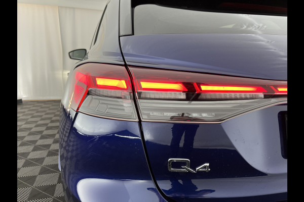 Audi Q4 e-tron 40 Advanced edition 77 kWh [ 3-Fase ] {SOH-92%} (INCL.BTW) Aut.*HEAT-PUMP | NAVI-FULLMAP | MATRIX-LED | KEYLESS | AUDI-SOUND |  DIGI-COCKPIT | DAB | CARPLAY | HEATED-SPORTSEATS | PRIVACYGLASS | CRUISE | 19''ALU*