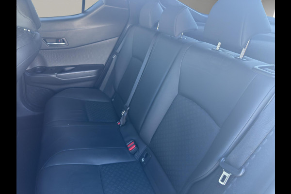 Toyota C-HR 1.8 Hybrid Executive | Leer | JBL | Camera  Led | Afneembare Trekhaak | Bi-Tone
