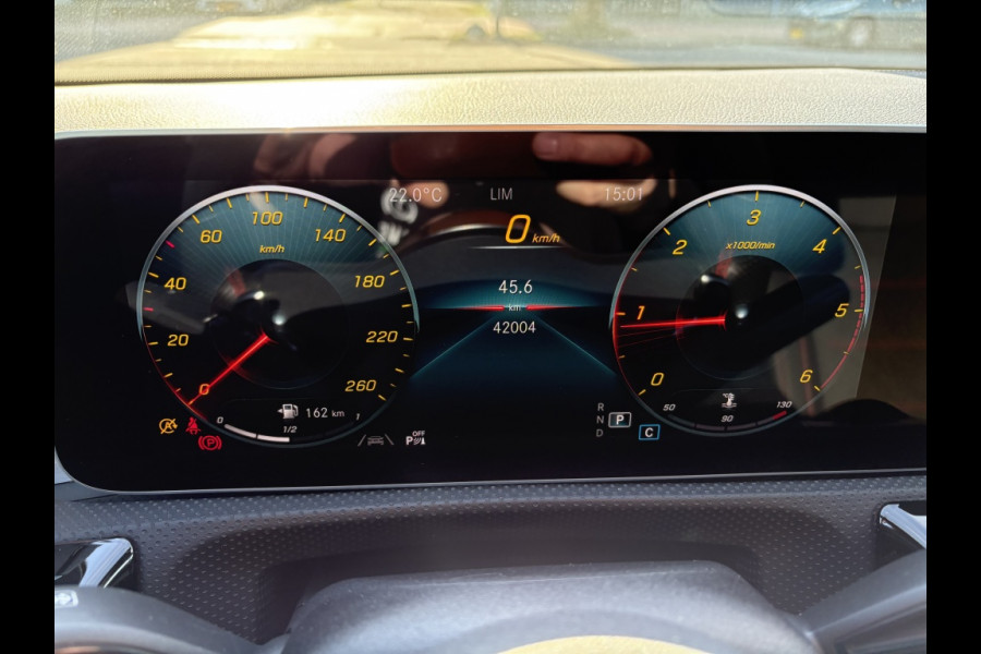 Mercedes-Benz CLA-Klasse Shooting Brake 180 d Business Solution AMG DAB Camera Stoelverwarming