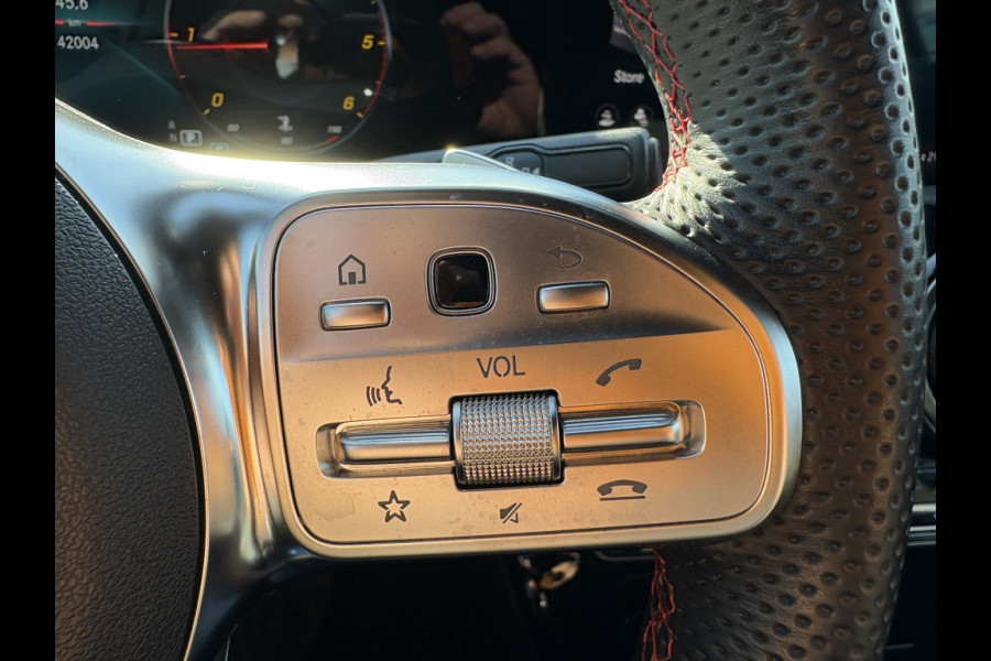 Mercedes-Benz CLA-Klasse Shooting Brake 180 d Business Solution AMG DAB Camera Stoelverwarming