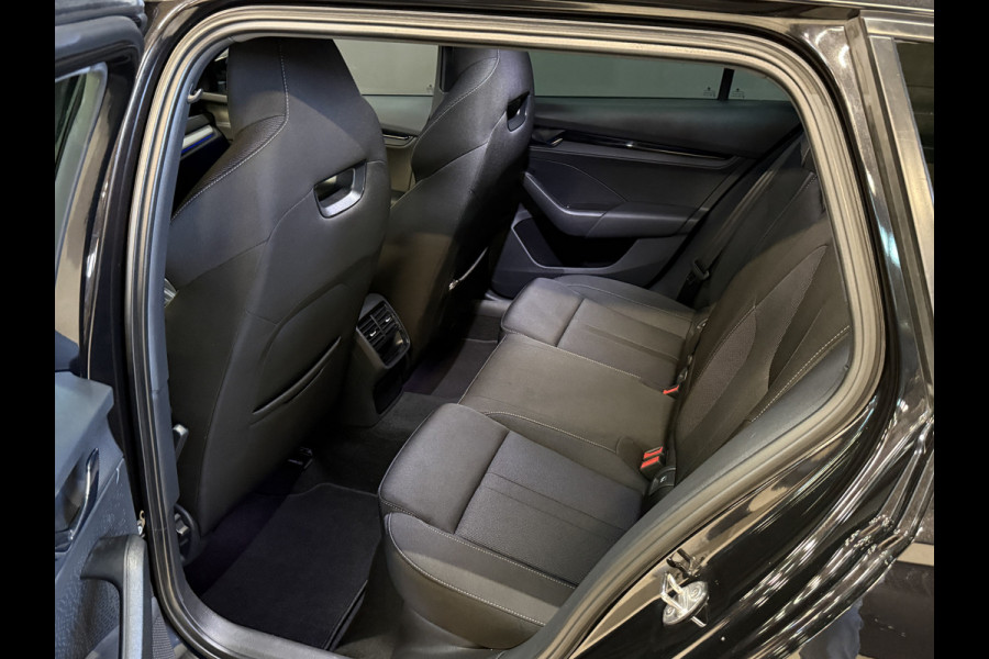 Škoda Octavia Combi 1.0 TSI Sport Business | Apple Carplay | Stoelverwarming | Trekhaak