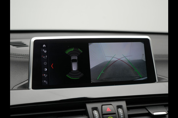 BMW X1 xDrive25e Sportline Plug In Hybrid 221pk Dealer O.H. PHEV | Sportstoelen Verwarmd | Camera | Sfeerverlichting | LED Koplampen | Navigatie | DAB | Cruise Control |