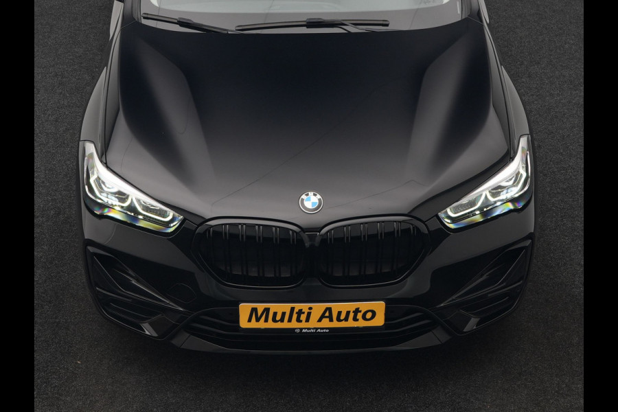 BMW X1 xDrive25e Sportline Plug In Hybrid 221pk Dealer O.H. PHEV | Sportstoelen Verwarmd | Camera | Sfeerverlichting | LED Koplampen | Navigatie | DAB | Cruise Control |