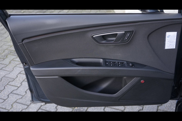 Seat Leon 1.5 TSI FR AMBIANCE-BEATS-CARPLAY-CLIMA-CRUISE-DAB-KEYLESS-MODE-NAVIGATIE