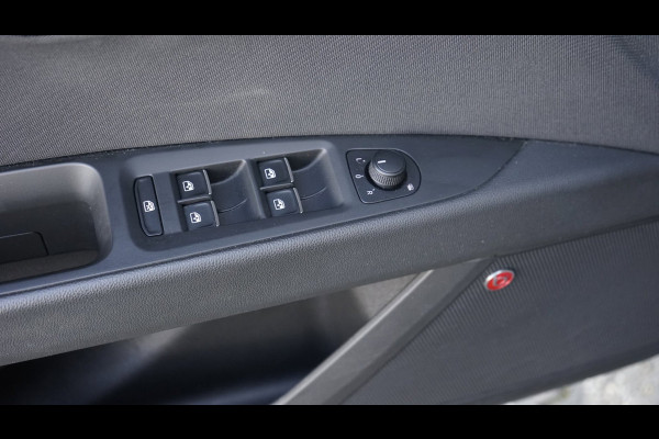 Seat Leon 1.5 TSI FR AMBIANCE-BEATS-CARPLAY-CLIMA-CRUISE-DAB-KEYLESS-MODE-NAVIGATIE