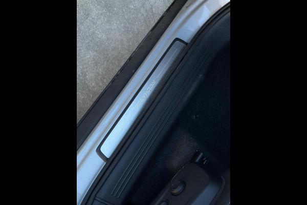 Volvo XC40 T5 Aut. Plug-in Hybrid Ultimate Dark ACC Leder Panoramadak 262pk