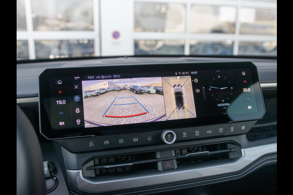 Jeep Compass First Edition 74 kWh | Adapt. Cruise | Camera | Carplay | 20" | Elektr. A-Klep | Navi | Winter Pack | Schuif/Kanteldak | Premium Pack | Conv. Pack | Warmtepomp