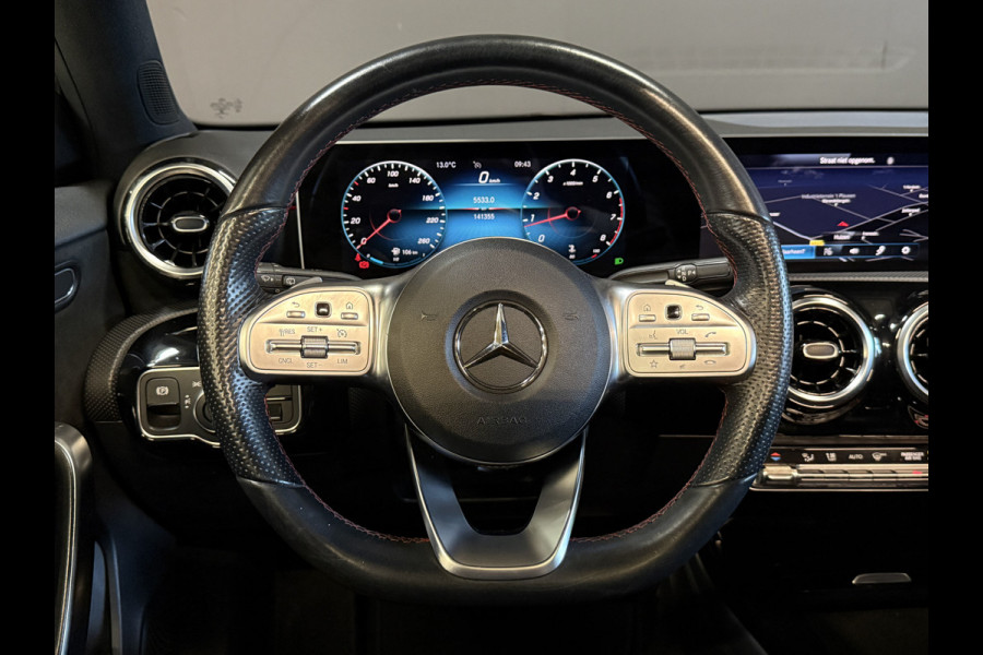 Mercedes-Benz A-Klasse 180 Business Solution AMG Night Upgrade | Panoramadak | Stoelverwarming