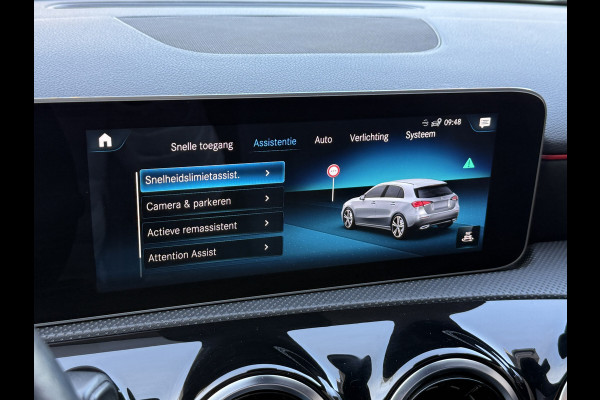 Mercedes-Benz A-Klasse 180 Business Solution AMG Night Upgrade | Panoramadak | Stoelverwarming