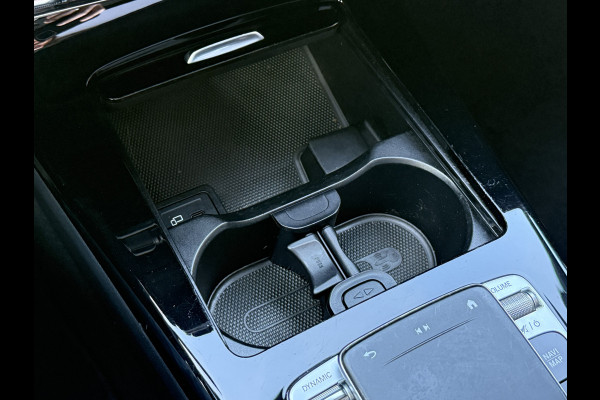 Mercedes-Benz A-Klasse 180 Business Solution AMG Night Upgrade | Panoramadak | Stoelverwarming