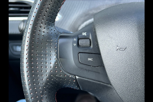 Peugeot 2008 BWJ 2018 | 1.2I 111PK GT-line | PANO DAK | TREKHAAK | LEDER/STOF SPORTSTOELEN | CAMERA A | CLIMA | NAVI |