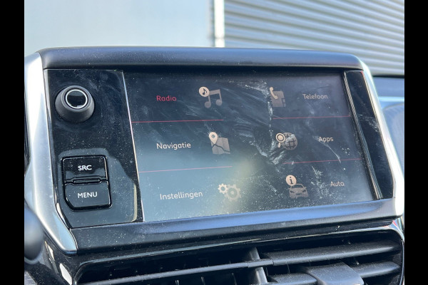 Peugeot 2008 BWJ 2018 | 1.2I 111PK GT-line | PANO DAK | TREKHAAK | LEDER/STOF SPORTSTOELEN | CAMERA A | CLIMA | NAVI |