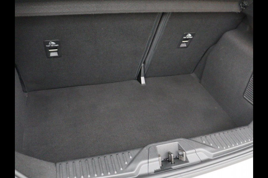 Ford Fiesta 1.0 EcoBoost Titanium | Automaat | 1e eigenaar | Stoelverwarming | Adaptive cruise | Camera | Carplay | Navigatie | Dodehoek detectie | Stuurverwarming | Full LED | Park Assist