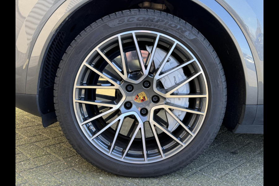 Porsche Cayenne 2.9 S Platinum Edition | Panoramadak | 360* Camera | Head-Up Display | Softclose | Bose | Elektrische Trekhaak |