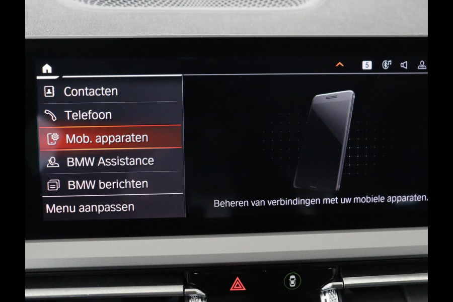 BMW 3-serie 320i Executive Edition | Panoramadak | Carplay | Navigatie | Live Cockpit | Full LED | Parkeerhulp | Cruise control | Climate control