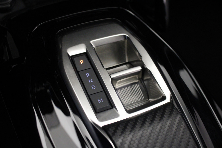 Peugeot 2008 1.2 PureTech 130 Allure |Stoelverw.|Camera|Navi| *Pasen Geopend!*