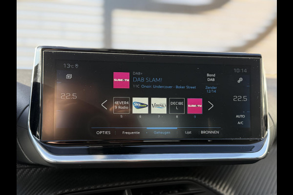 Peugeot 2008 1.2 PureTech Blue Lease Allure 1e Eigenaar|Navi|Camera|D-riem v v in 2025|Clima|Cruise|Stoelverwarming|N.A.P|APK tot 02-2027