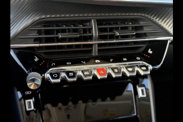 Peugeot 2008 1.2 PureTech Blue Lease Allure 1e Eigenaar|Navi|Camera|D-riem v v in 2025|Clima|Cruise|Stoelverwarming|N.A.P|APK tot 02-2027