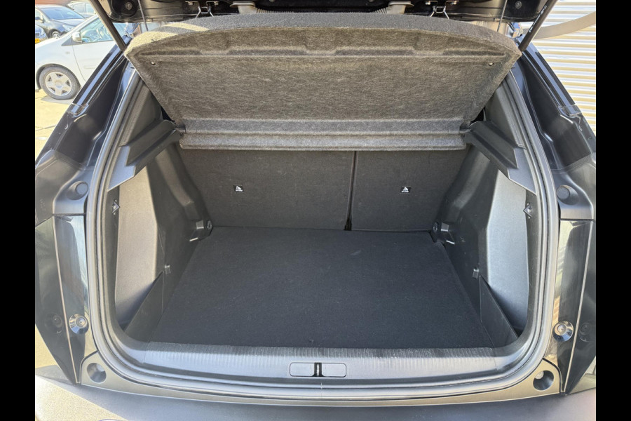 Peugeot 2008 1.2 PureTech Blue Lease Allure 1e Eigenaar|Navi|Camera|D-riem v v in 2025|Clima|Cruise|Stoelverwarming|N.A.P|APK tot 02-2027