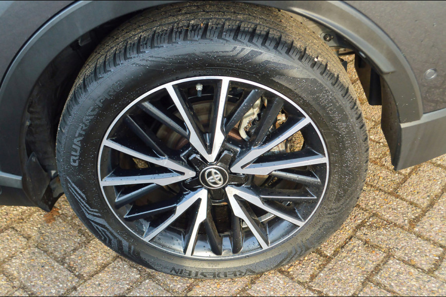 Toyota C-HR 1.8 Hybrid Style | Verwarmde stoelen (voor)| Navigatie+ camera
