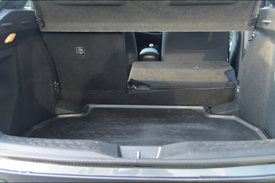 Toyota C-HR 1.8 Hybrid Style | Verwarmde stoelen (voor)| Navigatie+ camera