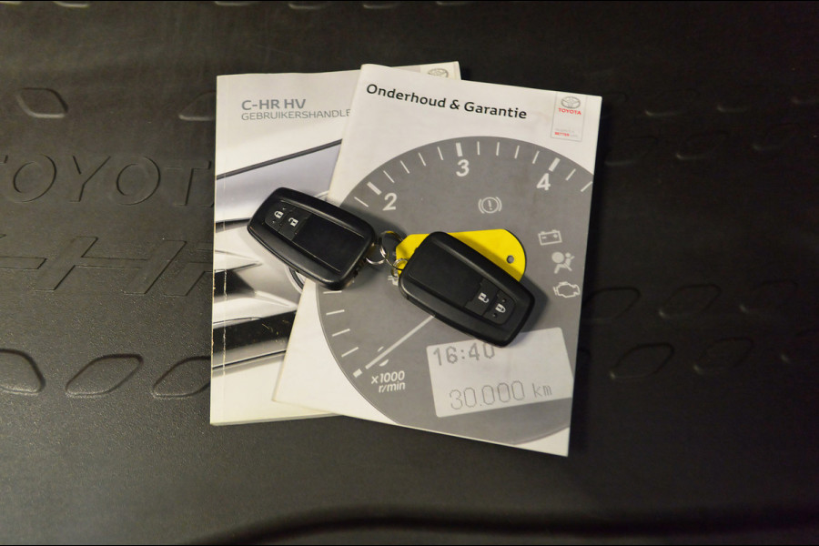 Toyota C-HR 1.8 Hybrid Style | Verwarmde stoelen (voor)| Navigatie+ camera