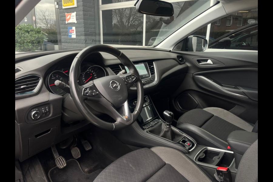 Opel Grandland X 1.2 Turbo Executive, Airco, CarPlay, Cruise, Lane Assist, Trekhaak, PDC, NAP