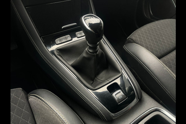 Opel Grandland X 1.2 Turbo Executive, Airco, CarPlay, Cruise, Lane Assist, Trekhaak, PDC, NAP