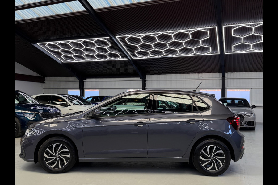 Volkswagen Polo 1.0 TSI Life CarPlay Camera LED