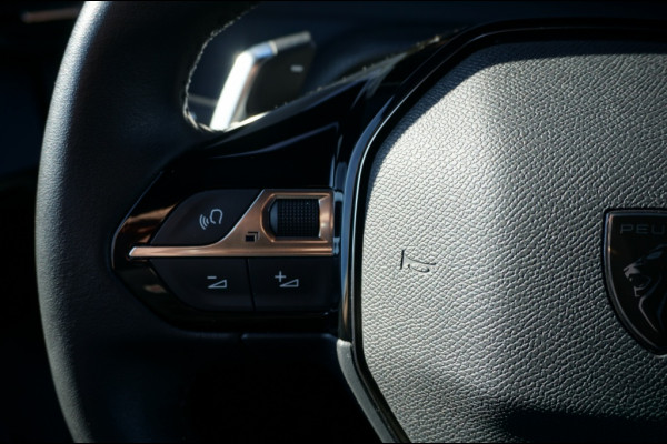 Peugeot 2008 131PK Allure AUTOM. | TREKHAAK | EL. CLIMATE | SENSOREN