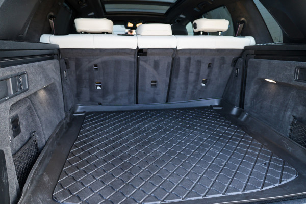 BMW X5 M Competition | VOL! | B&W | MASSAGE | HUD | SKYLOUNGE | STAGE 2 | 360 | REAR ENTERTAINMENT ELEK TREKHAAK | MEMORY | KEYLESS |