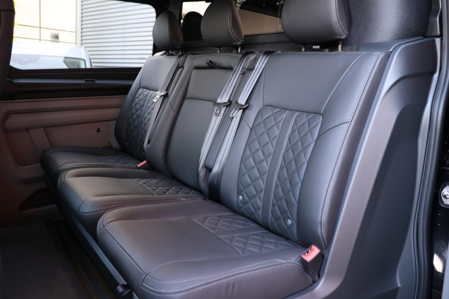 Ford Transit Custom 320 2.0 TDCI 170 PK L2H1 Limited DC | Dubbel Cabine | 360 Camera | Middenconsole | ACC | Blind Spot | Navigatie | Camera | CarPl Elek. Trekhaak | 5-Zitter | BPM VRIJ