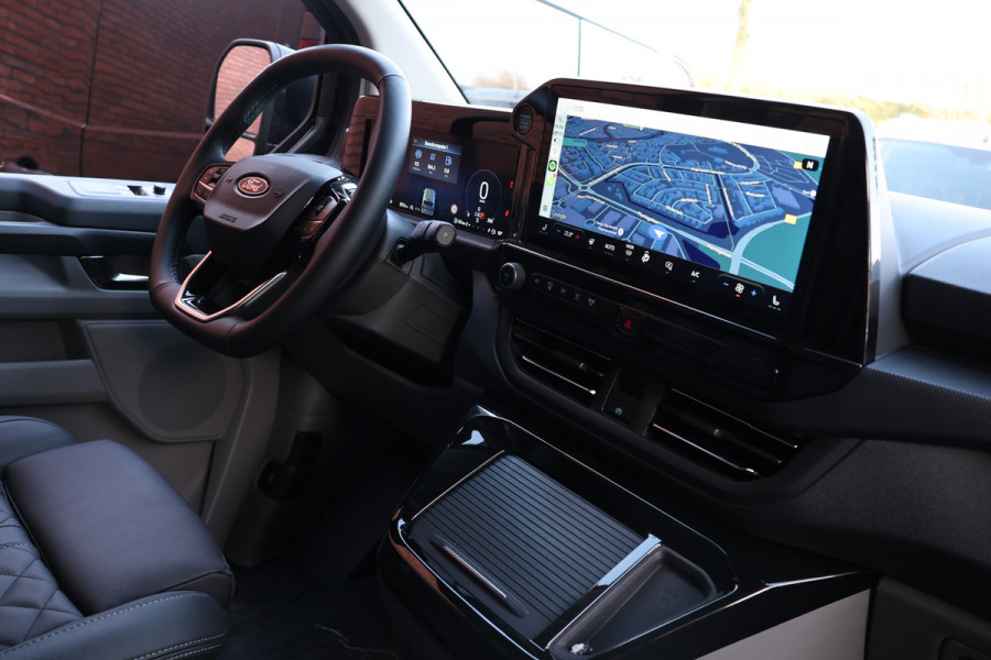 Ford Transit Custom 320 2.0 TDCI 170 PK L2H1 Limited DC | Dubbel Cabine | 360 Camera | Middenconsole | ACC | Blind Spot | Navigatie | Camera | CarPl Elek. Trekhaak | 5-Zitter | BPM VRIJ