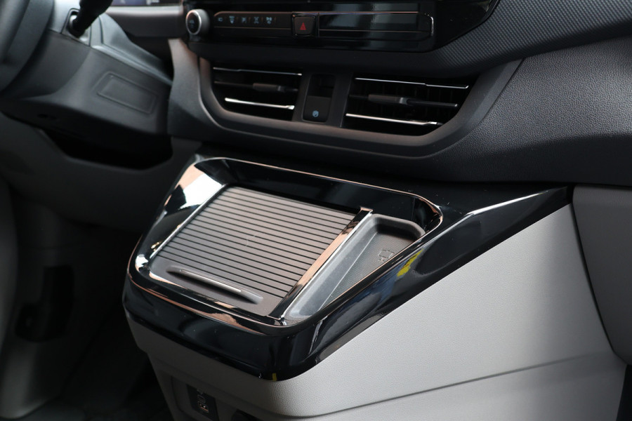 Ford Transit Custom 320 2.0 TDCI 170 PK L2H1 Limited DC | Dubbel Cabine | 360 Camera | Middenconsole | ACC | Blind Spot | Navigatie | Camera | CarPl Elek. Trekhaak | 5-Zitter | BPM VRIJ