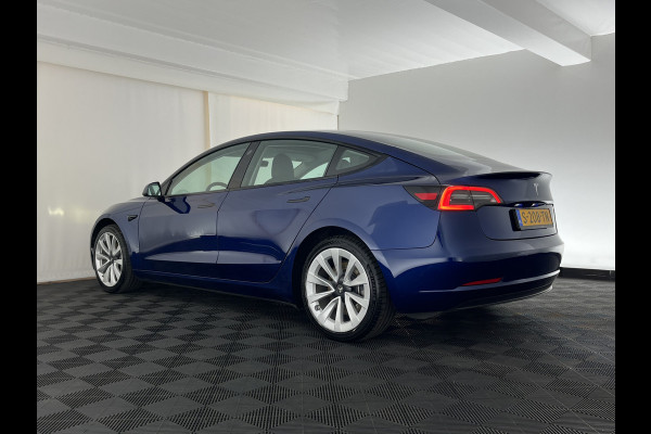 Tesla Model 3 Standard RWD Plus 60 kWh [ 3-Fase-11kW ] {SOH-92%} (INCL-BTW) Aut. *PANO | AUTOPILOT | LEATHER | KEYLESS | FULL-LED | MEMORY-PACK | TOPVIEW | DAB | CARPLAY | DIGI-COCKPIT | LANE-ASSIST | COMFORTSEATS | 19"ALU*