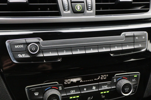 BMW X2 xDrive25e Business Edition Plus M-Kuipstoelen, Head-Up, Leer, Cruise, LED, Bluetooth, Navigatie, PDC, 19''