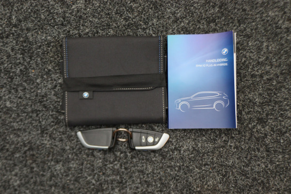 BMW X2 xDrive25e Business Edition Plus M-Kuipstoelen, Head-Up, Leer, Cruise, LED, Bluetooth, Navigatie, PDC, 19''