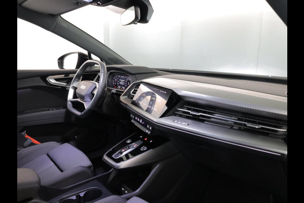 Audi Q4 Sportback e-tron 40 Advanced edition 77 kWh 204 pk | SoH 96% | Navigatie | Parkeersensoren achter | Matrix LED koplampen | Stoelverwarming |