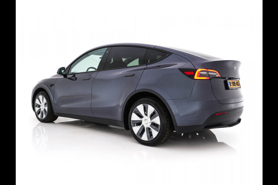Tesla Model Y Long Range AWD 75 kWh [ 3-Fase-11kW ] {SOH-87%} (INCL-BTW) Aut. *PANO | AUTO-PILOT | LEATHER | NAVI-FULLMAP | MATRIX-LED | KEYLESS | CAMERA | DAB+ | HEATED-COMFORTSEATS | PRIVACY-GLASS | TOPVIEW |  19''ALU*