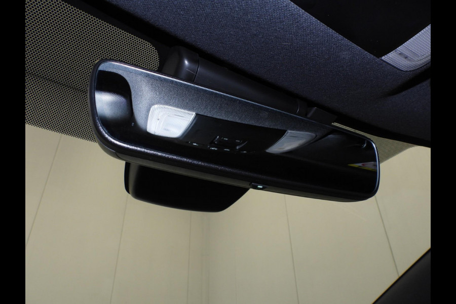 Toyota Corolla Touring Sports 2.0 Hybrid Dynamic NAVI/CAMERA/CLIMA/17"LMV!