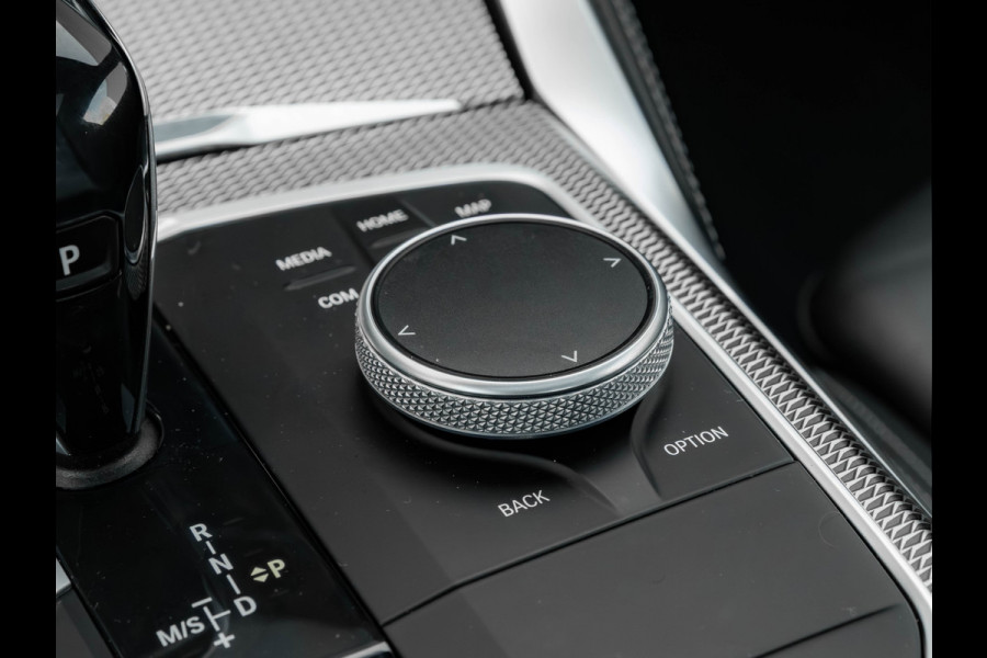 BMW 4 Serie Coupé M440i xDrive - Schuifdak - Parking Ass Plus - Active Cruise Control - Hifi