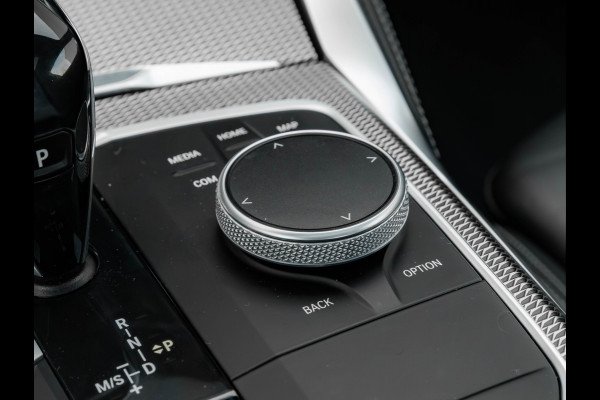 BMW 4 Serie Coupé M440i xDrive - Schuifdak - Parking Ass Plus - Active Cruise Control - Hifi