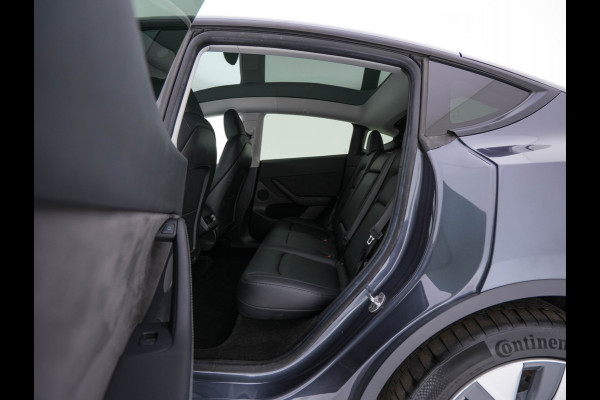 Tesla Model Y Long Range AWD 75 kWh [ 3-Fase-11kW ] {SOH-87%} (INCL-BTW) Aut. *PANO | AUTO-PILOT | LEATHER | NAVI-FULLMAP | MATRIX-LED | KEYLESS | CAMERA | DAB+ | HEATED-COMFORTSEATS | PRIVACY-GLASS | TOPVIEW |  19''ALU*