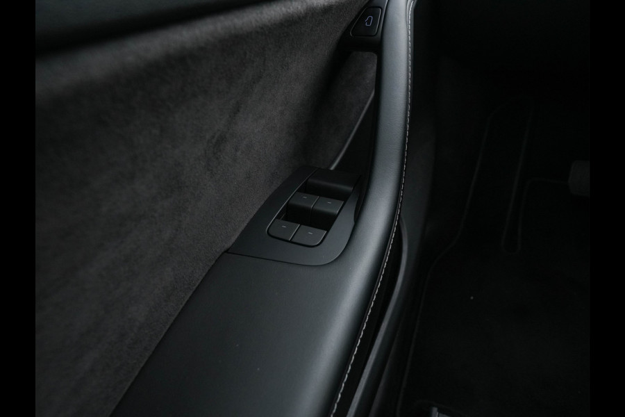 Tesla Model Y Long Range AWD 75 kWh [ 3-Fase-11kW ] {SOH-87%} (INCL-BTW) Aut. *PANO | AUTO-PILOT | LEATHER | NAVI-FULLMAP | MATRIX-LED | KEYLESS | CAMERA | DAB+ | HEATED-COMFORTSEATS | PRIVACY-GLASS | TOPVIEW |  19''ALU*