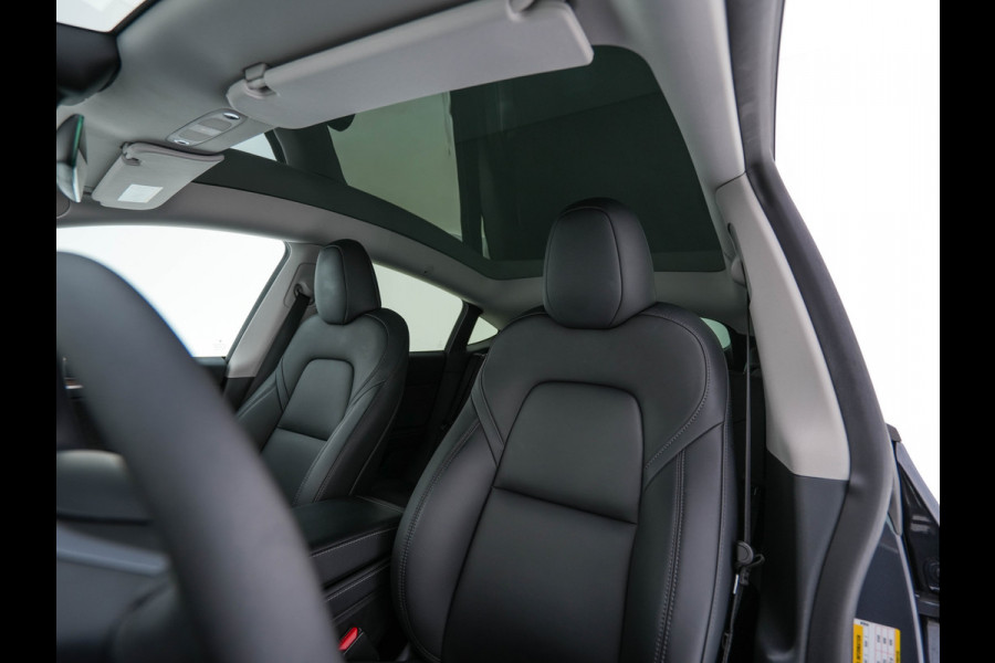Tesla Model Y Long Range AWD 75 kWh [ 3-Fase-11kW ] {SOH-87%} (INCL-BTW) Aut. *PANO | AUTO-PILOT | LEATHER | NAVI-FULLMAP | MATRIX-LED | KEYLESS | CAMERA | DAB+ | HEATED-COMFORTSEATS | PRIVACY-GLASS | TOPVIEW |  19''ALU*