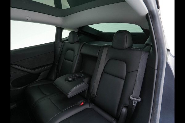 Tesla Model Y Long Range AWD 75 kWh [ 3-Fase-11kW ] {SOH-87%} (INCL-BTW) Aut. *PANO | AUTO-PILOT | LEATHER | NAVI-FULLMAP | MATRIX-LED | KEYLESS | CAMERA | DAB+ | HEATED-COMFORTSEATS | PRIVACY-GLASS | TOPVIEW |  19''ALU*