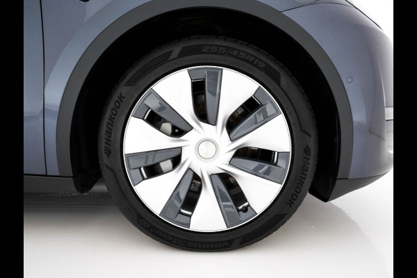 Tesla Model Y Long Range AWD 75 kWh [ 3-Fase-11kW ] {SOH-87%} (INCL-BTW) Aut. *PANO | AUTO-PILOT | LEATHER | NAVI-FULLMAP | MATRIX-LED | KEYLESS | CAMERA | DAB+ | HEATED-COMFORTSEATS | PRIVACY-GLASS | TOPVIEW |  19''ALU*