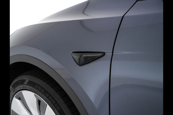 Tesla Model Y Long Range AWD 75 kWh [ 3-Fase-11kW ] {SOH-87%} (INCL-BTW) Aut. *PANO | AUTO-PILOT | LEATHER | NAVI-FULLMAP | MATRIX-LED | KEYLESS | CAMERA | DAB+ | HEATED-COMFORTSEATS | PRIVACY-GLASS | TOPVIEW |  19''ALU*